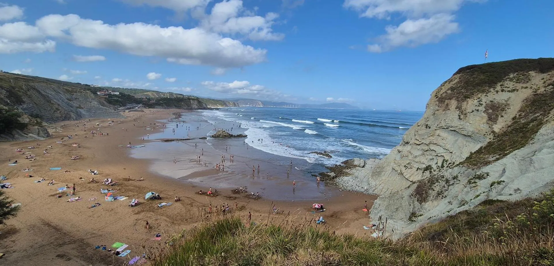 Primera Linea De Playa Surf & Beach Sopelana Spain